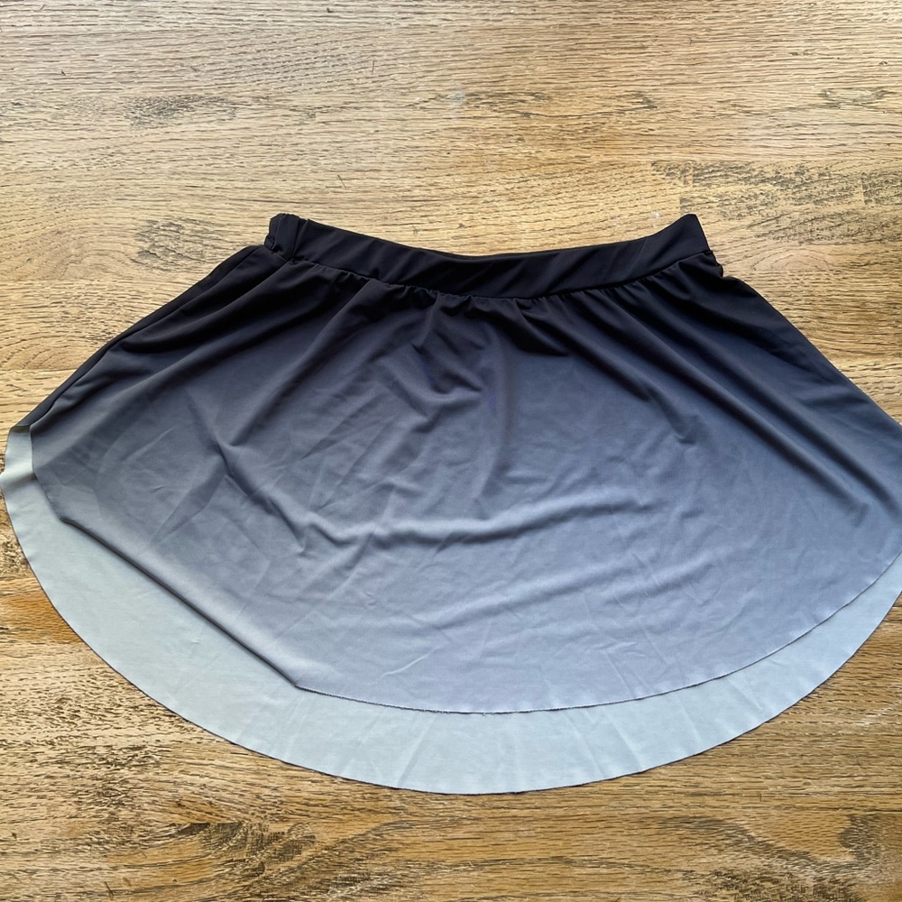 Bloch ombré dance pull on skirt, adult small